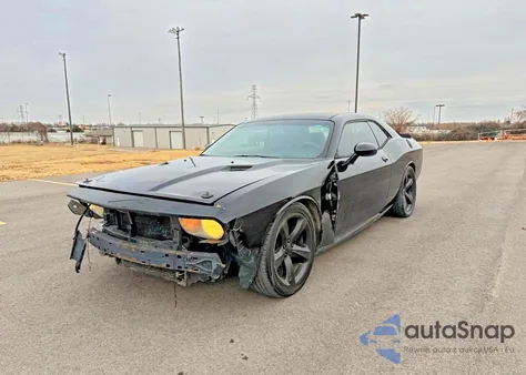 2013 Dodge Challenger R z USA, uszkodzony, nr VIN 2C3CDYBT2DH682053